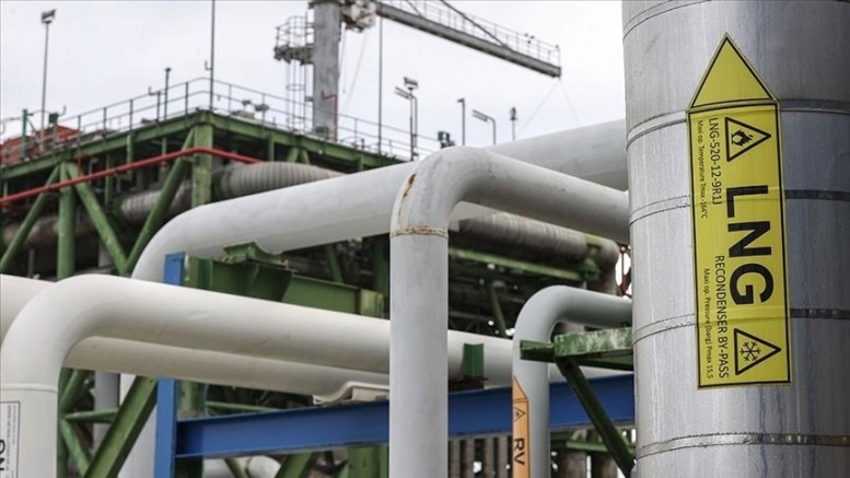Almanya'nın yüzer LNG terminalleri öngörülen bütçenin 2 katına mal olacak