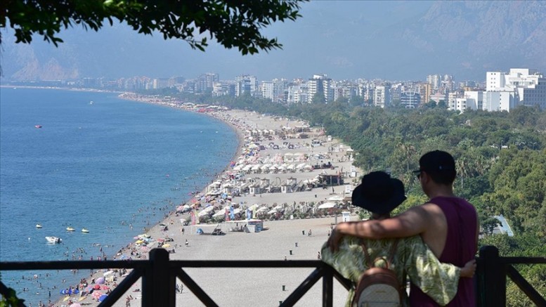 Antalya, en fazla Rusya ve Almanya'dan ziyaretçi ağırlıyor
