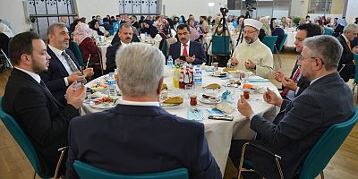 Ali Erbaş, DİTİB Federal Kadın Birliği temsilcileriyle iftarda bir araya geldi