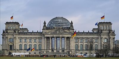 Almanya'da çifte vatandaşlığı kolaylaştıran tasarı Mecliste kabul edilerek yasalaştı