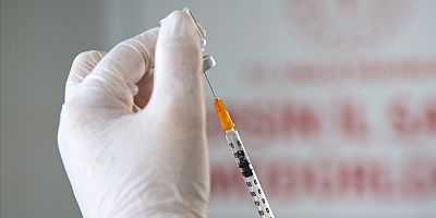 Almanya'da eyaletler riskli gruplarla temaslı sağlıkçılara aşı zorunluluğu istiyor