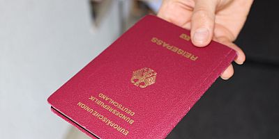 Almanya'da hükümet, yabancıların vatandaşlığa geçişini kolaylaştırmak için harekete geçiyor 
