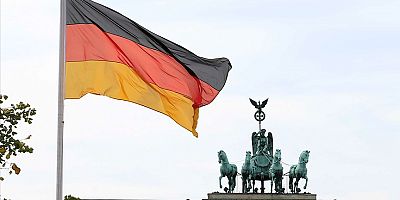 Almanya'da Kovid-19 vakaları nedeniyle laboratuvarlar kapasite sınırına yaklaştı