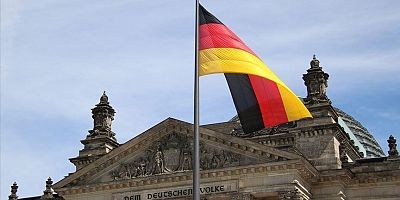 Almanya'da Yeşiller Partisinin yeni eş genel başkanları belli oldu