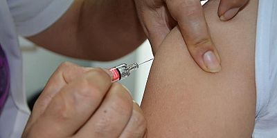 Almanya'dan getirilen Kovid-19 aşısı Sakarya ve Kocaeli'de gönüllülere uygulanmaya başlandı