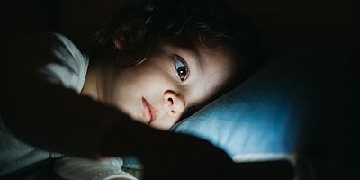 Araştırmalara göre, yatmadan önce ekran ışığına maruz kalırsa!