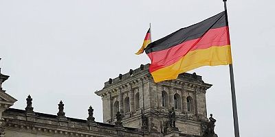 İki Almanya'nın birleşmesinin 33. yıl dönümü kutlandı