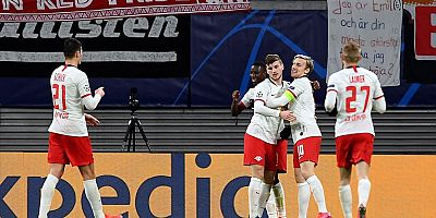 Leipzig deplasmanda 3 puanı 2 golle aldı