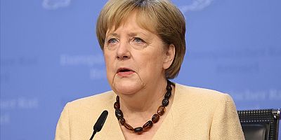 Merkel: Afganistan’da son 20 yılın kazanımlarını korumak için Taliban ile diyalog devam etmeli