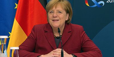 Merkel, Uğur Şahin ve Özlem Türeci ile görüştü: Sizinle gurur duyuyoruz