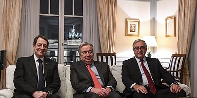 Üçlü gayriresmi Kıbrıs görüşmesi Berlin'de yapıldı