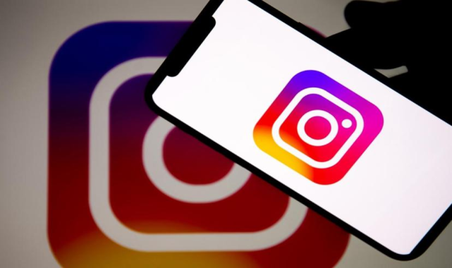 Instagram’dan büyük yenilik: İzlenen Reels videoları artık geçmişte bulunabilecek