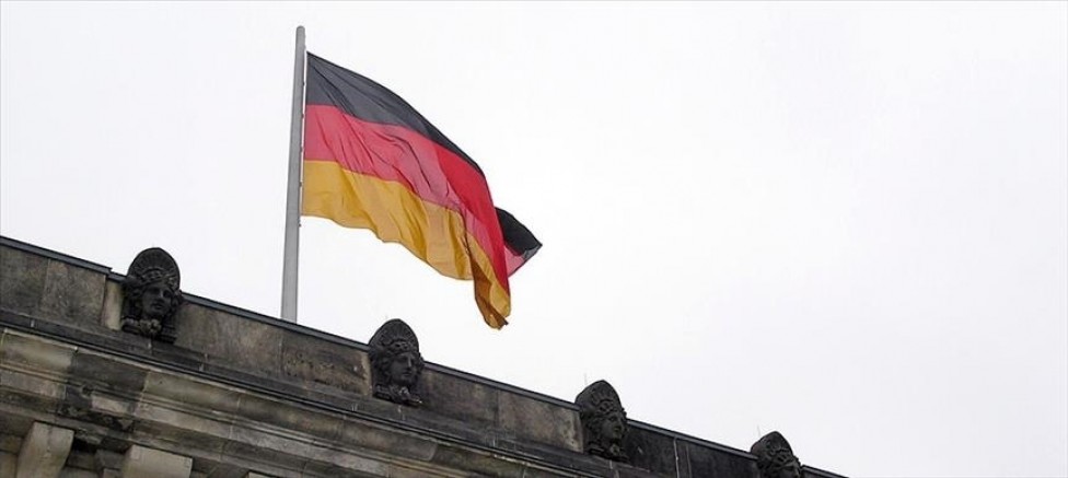 Almanya, ABD’nin Batı Şeria’da şiddet uygulayan yerleşimcilere vize yasağı getirecek olmasından memnun