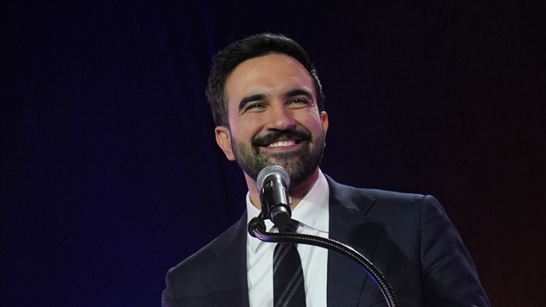 New York’ta Tarihi Gün! İlk Müslüman Belediye Başkanı Göreve Başlıyor