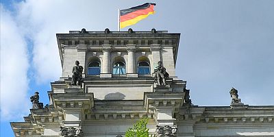 Alman hükümeti “düşük faizden” yaklaşık 211 milyar avro tasarruf sağladı
