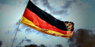 Alman istihbaratından aşırı sağ uyarısı