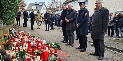 Almanya'daki bıçaklı saldırıda hayatını kaybeden Ece Sarıgül defnedildi