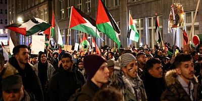 Almanya'daki Filistin gösterilerinde kullanılan 