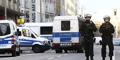 Berlin’de dehşet! 13 yaşındaki çocuk bıçaklanarak öldürüldü