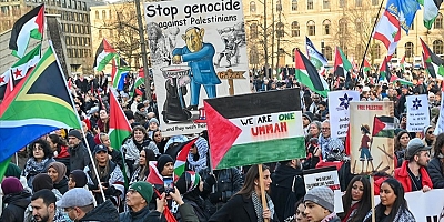 Berlin’de Filistin’e Destek Gösterisi Düzenlendi