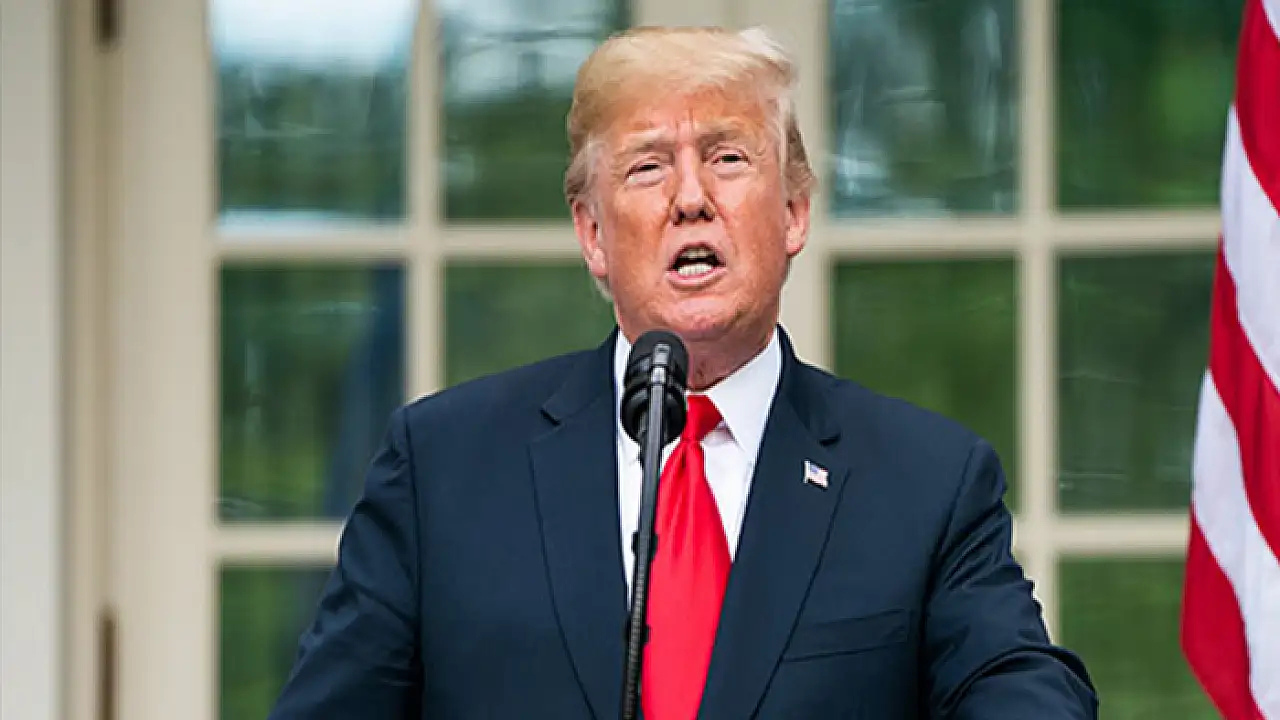 Donald Trump 2 Nisan’ı ‘Kurtuluş Günü’ İlan Etti: Yeni Gümrük Vergileri Yolda!