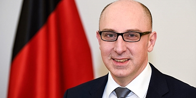Göç tarihinde bir ilk: Alman İç İstihbaratı’nın başına Türk kökenli Sinan Selen geliyor