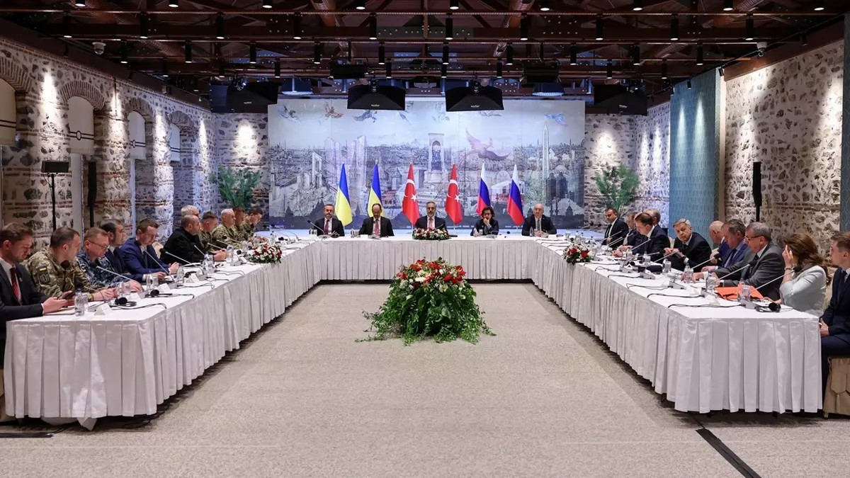Lavrov: İstanbul’da Sağlanan Anlaşmalara Bağlıyız, Müzakerelere Açığız