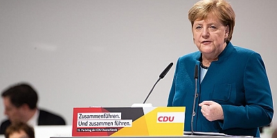 Merkel genel başkan sıfatıyla son kez kürsüye çıktı