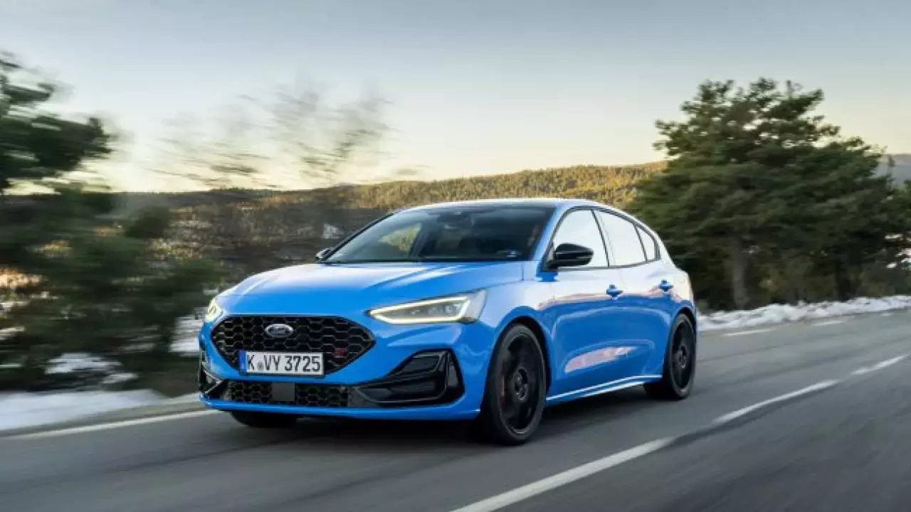 Otomotiv Devi 1,1 Milyon Aracı Geri Çağırıyor: Geri Vites Kamerası Kazaya Yol Açabilir!