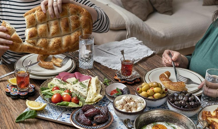 Ramazan’da Yorgunluk ve Halsizlikten Kaçınmak İçin Yapmanız Gereken 8 Beslenme Hatırlatması