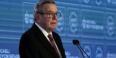 Schröder'in partisinden ihraç edilmesi talepleri reddedildi