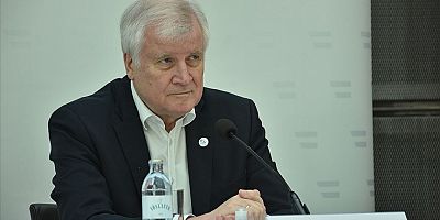 Seehofer: Müslüman düşmanı tutumlar toplumsal barış için tehdittir