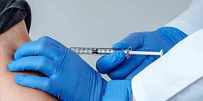 TUI, Kovid-19 aşısıyla yaz tatili taleplerinin artmasını bekliyor