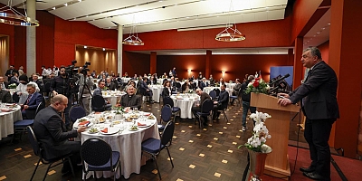  Türkiye'nin Berlin Büyükelçiliği'nde İftar Programı Düzenlendi